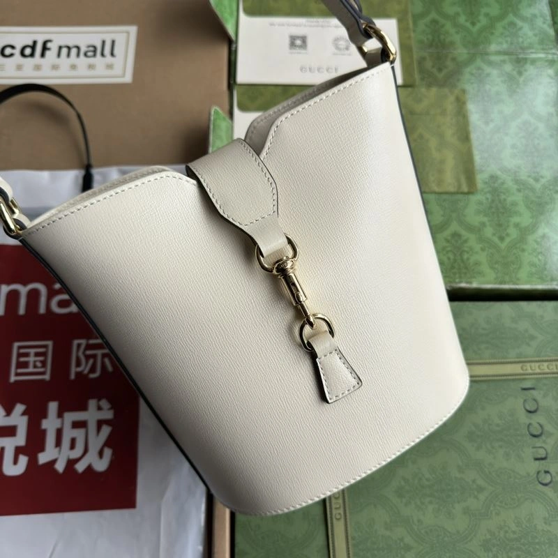 RelaxedFit Gucci Drawstring Bags 74660