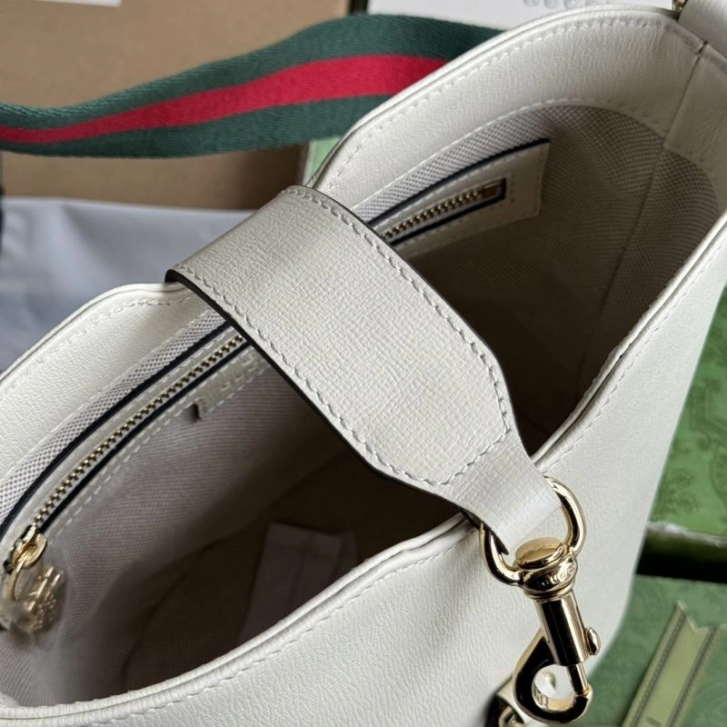 RelaxedFit Gucci Drawstring Bags 74660