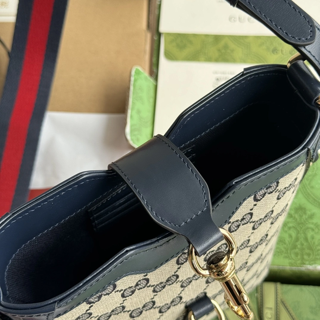 Sophisticated Gucci Drawstring Bags 72469