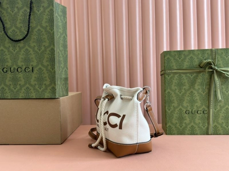 Tailored Gucci Drawstring Bags 67368