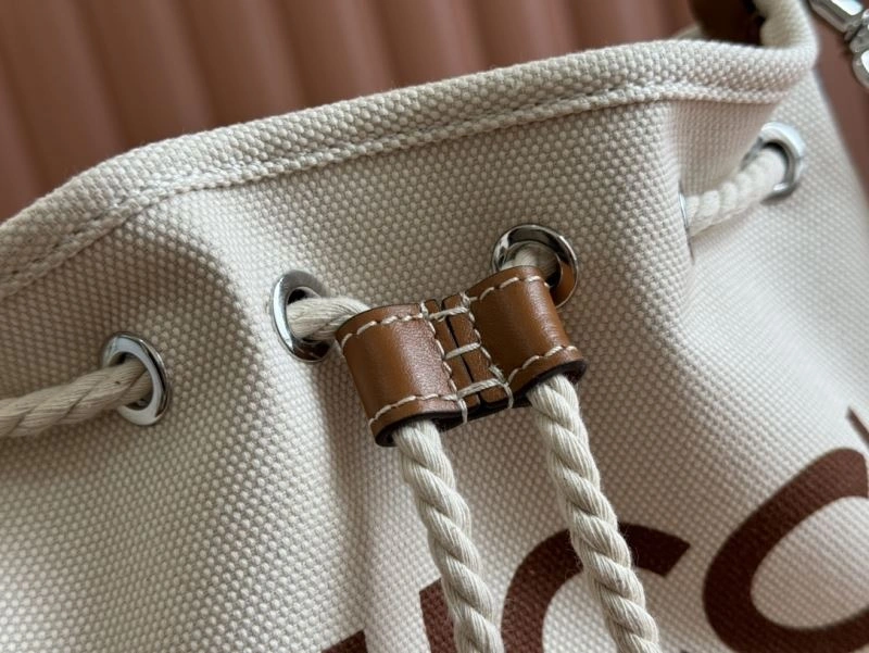 Tailored Gucci Drawstring Bags 67368
