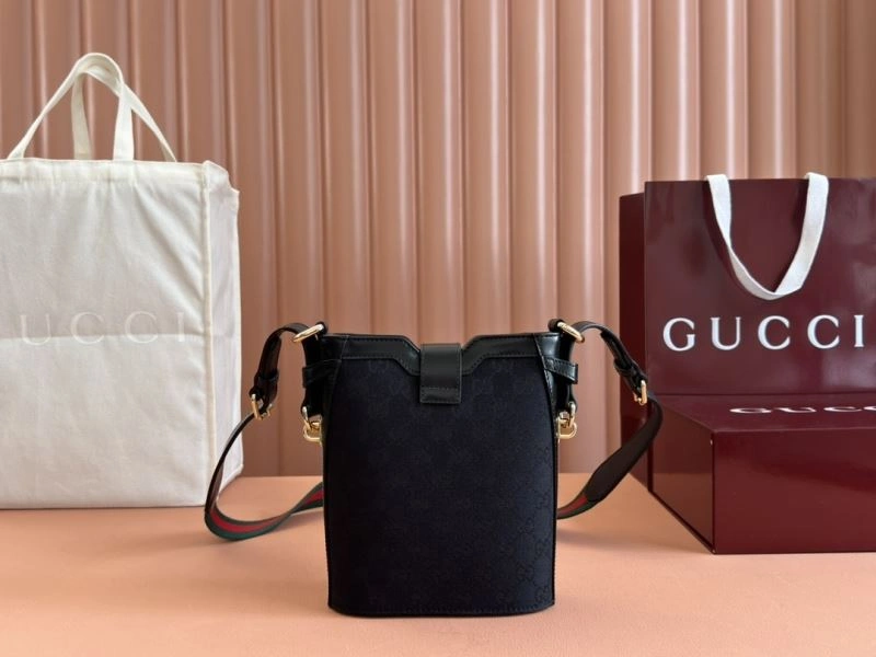 Comfortable Gucci Drawstring Bags 67363