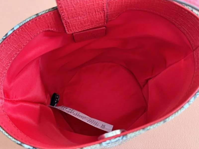 Gucci Drawstring Bags Snug 49987
