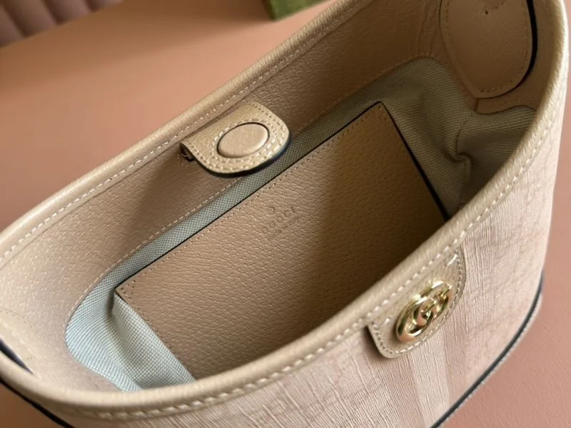 WrinkleFree Gucci Drawstring Bags 49996