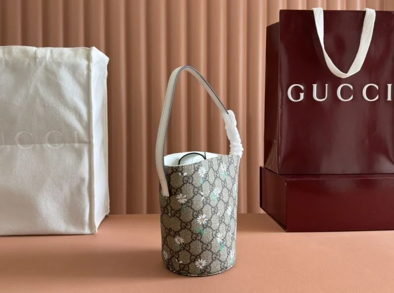 Fashionable Gucci Drawstring Bags 49954