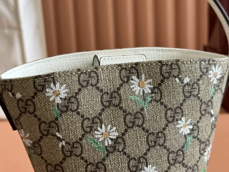 Fashionable Gucci Drawstring Bags 49954