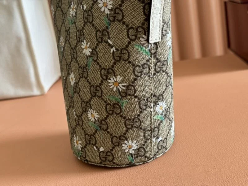 Fashionable Gucci Drawstring Bags 49954