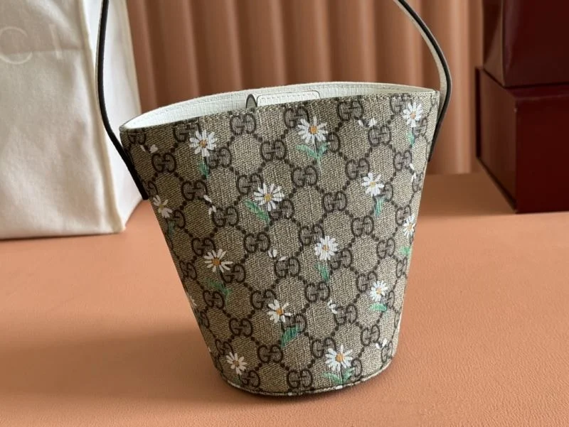 Fashionable Gucci Drawstring Bags 49954