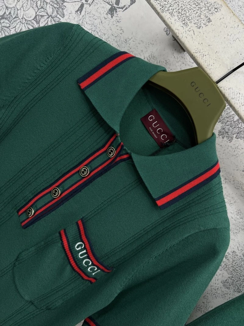 Gucci Dress Suits Unisex 124469