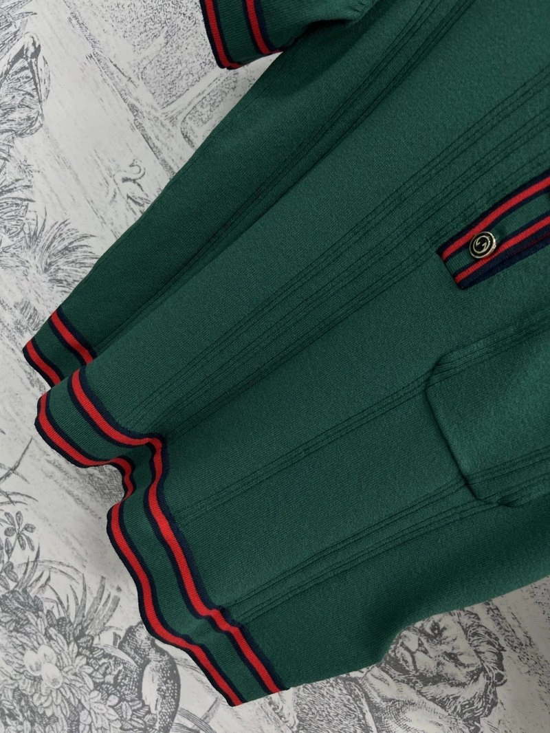 Gucci Dress Suits Unisex 124469