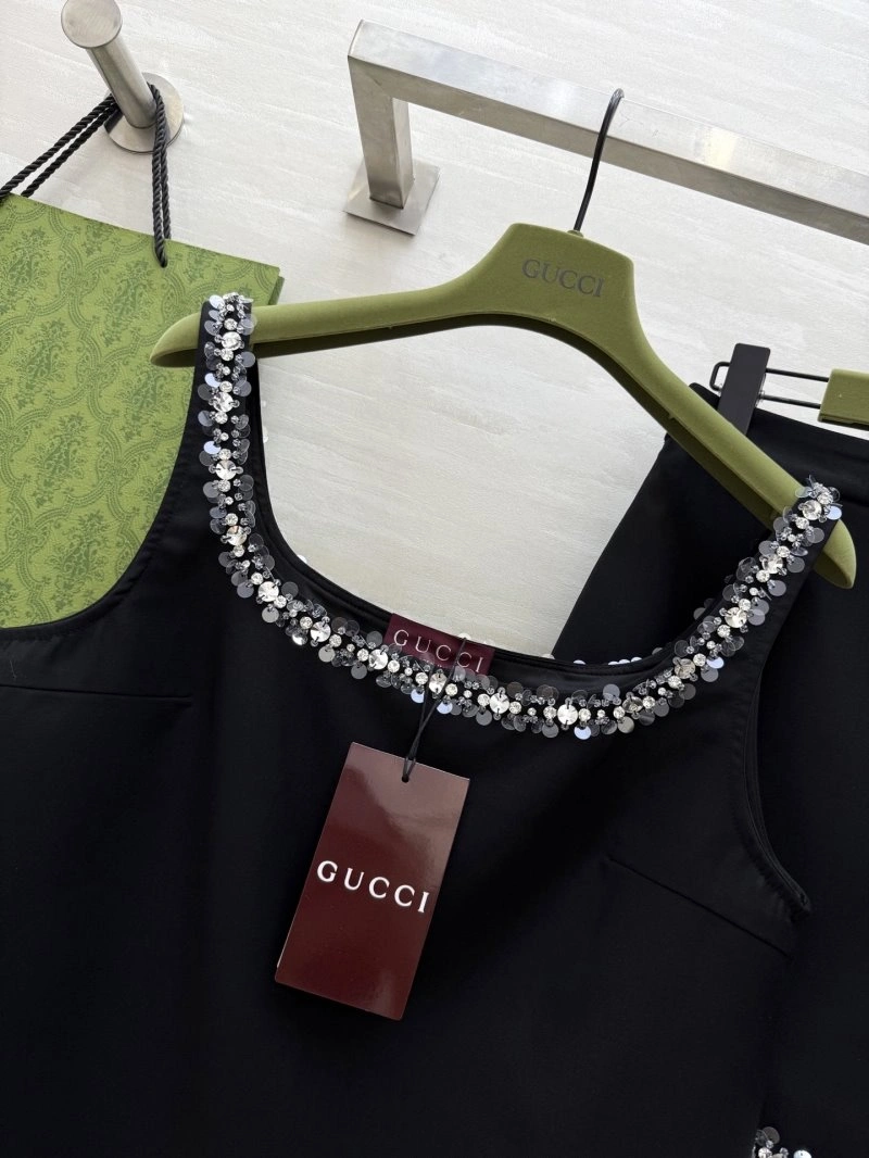 TravelReady Gucci Dress Suits 124462