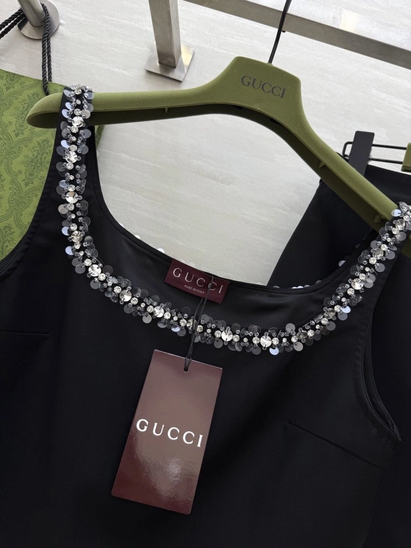 TravelReady Gucci Dress Suits 124462