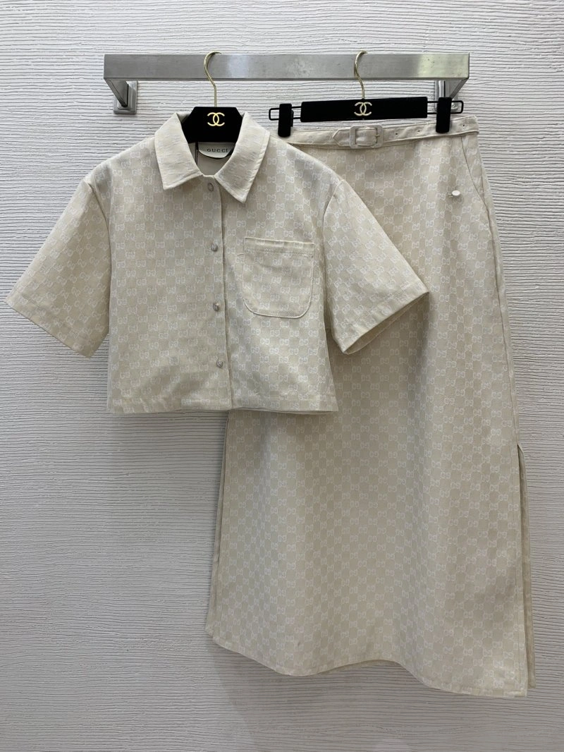 Gucci Dress Suits Tailored 124459