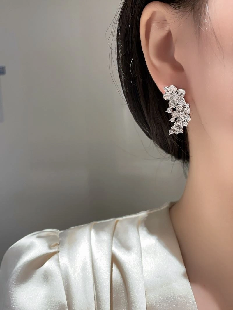 Trendsetting Gucci Earrings 245159