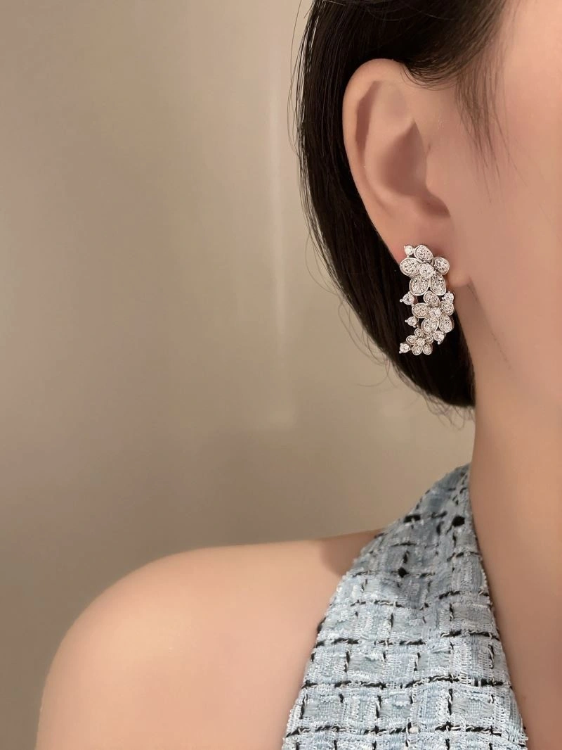 Trendsetting Gucci Earrings 245159