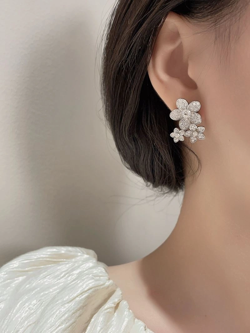 Gucci Earrings Reliable 245143