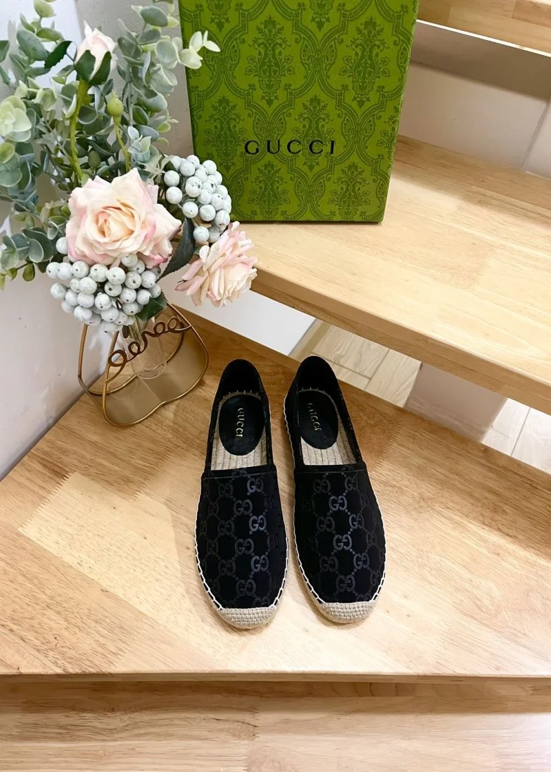 Gucci Fishermans Shoes Sleek 25084