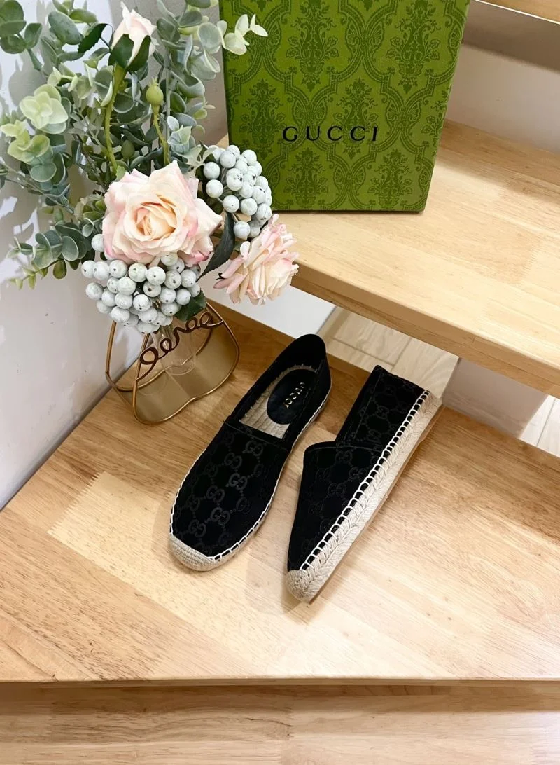 Gucci Fishermans Shoes Sleek 25084