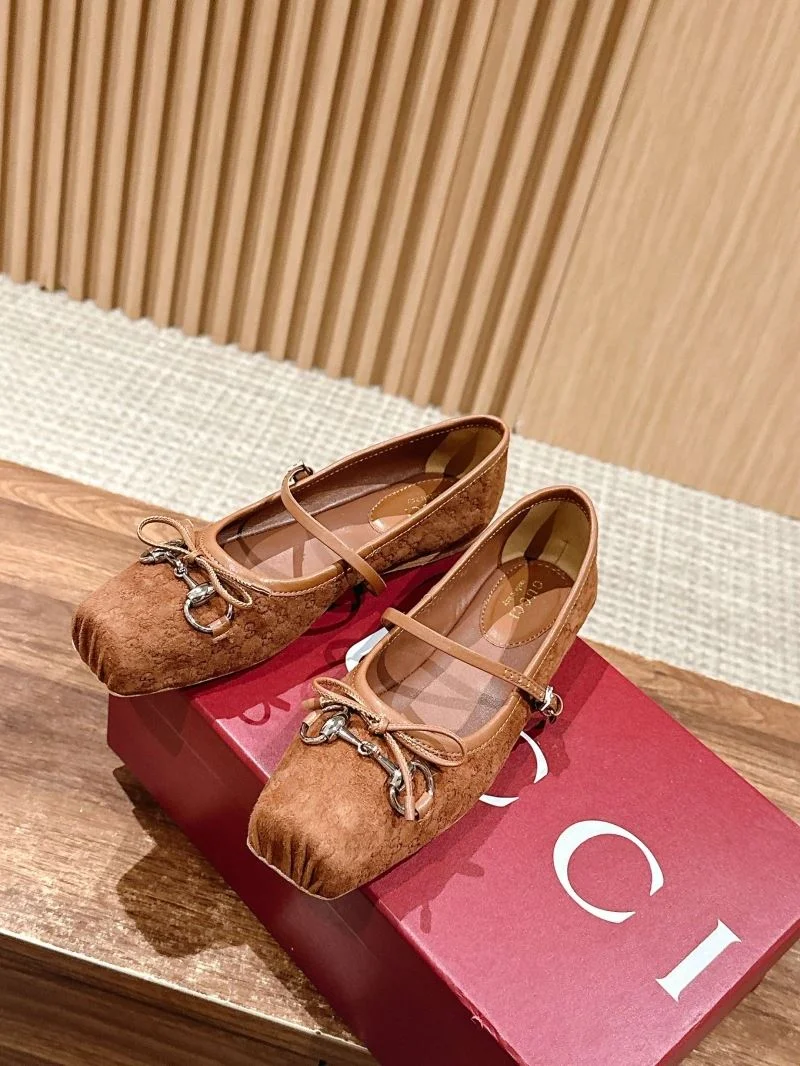 Gucci Flat Shoes Durable 25080