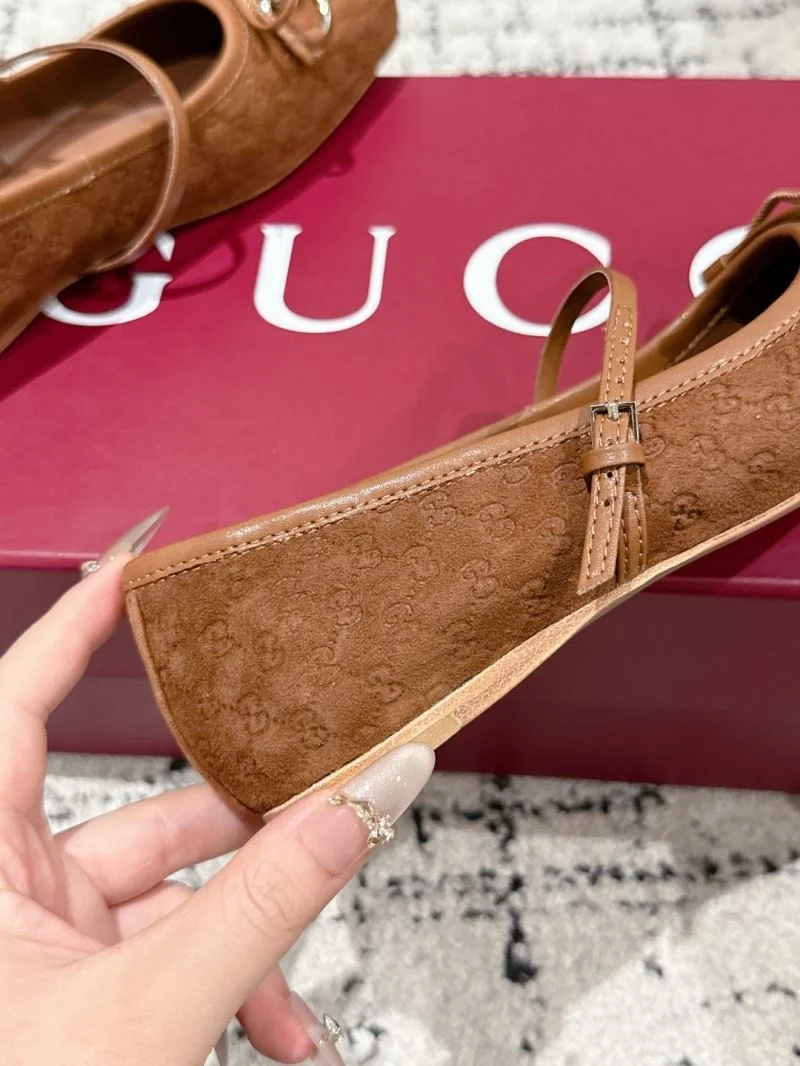 Gucci Flat Shoes Resilient 25090