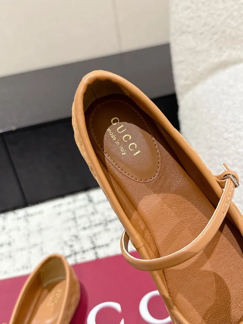 Gucci Flat Shoes TimelessDesign 25079