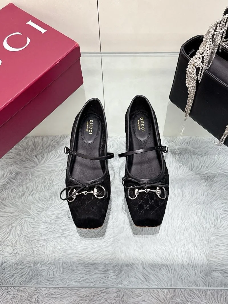 EasyCare Gucci Flat Shoes 24838