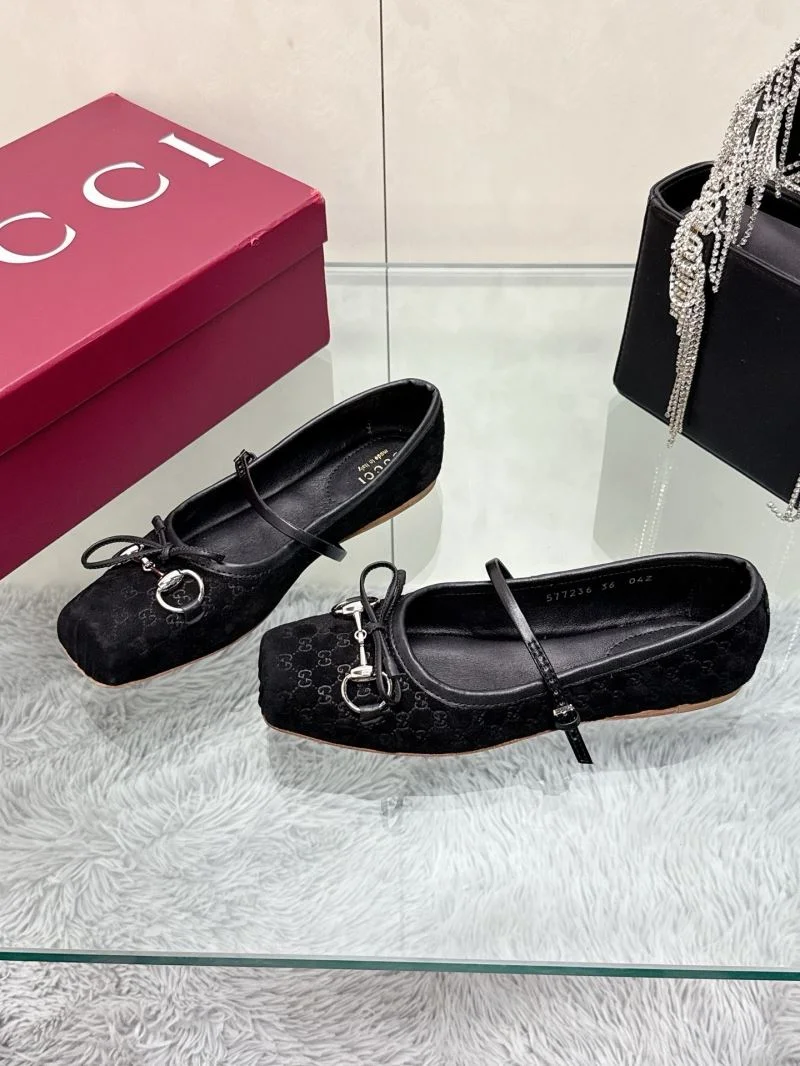 EasyCare Gucci Flat Shoes 24838