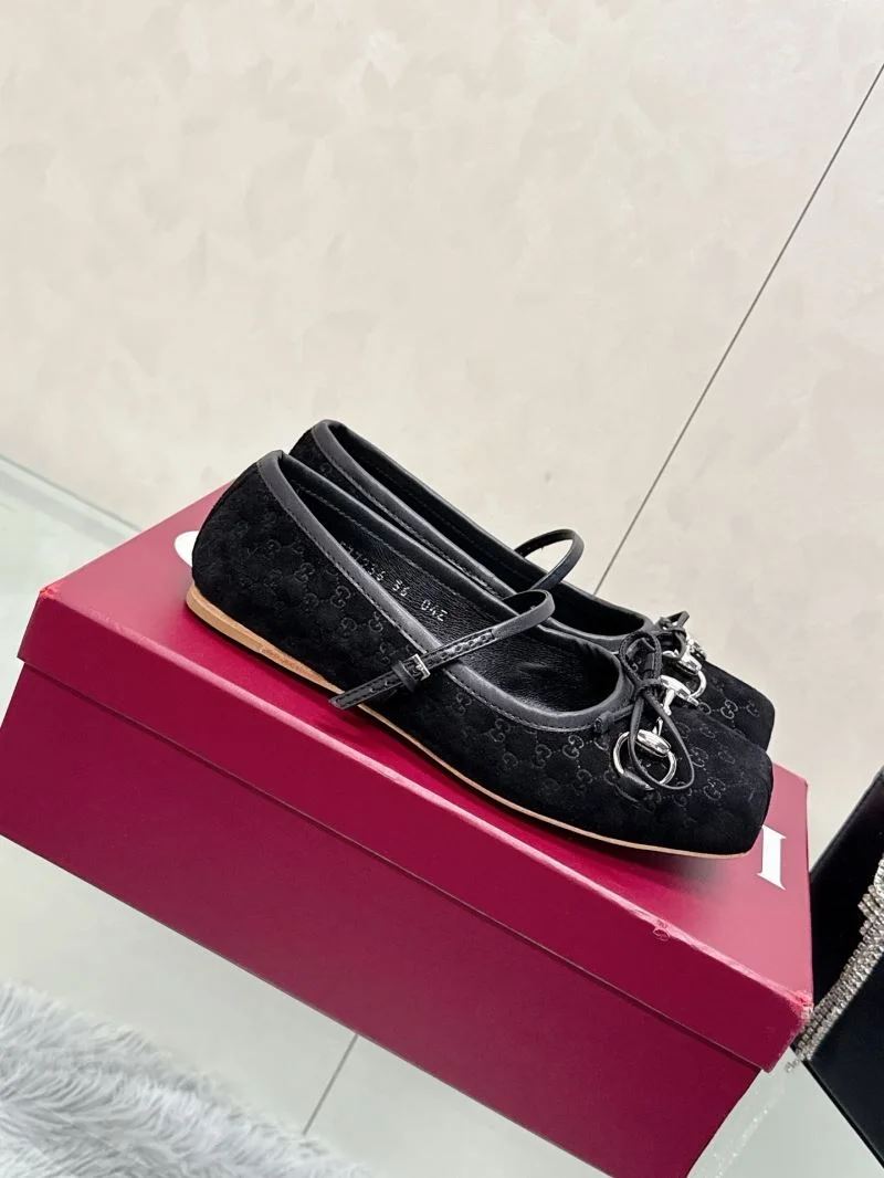 EasyCare Gucci Flat Shoes 24838