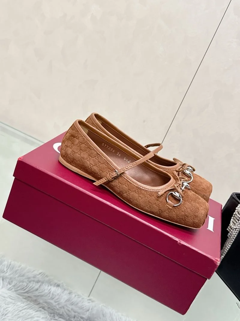 Gucci Flat Shoes Comfortable 24842