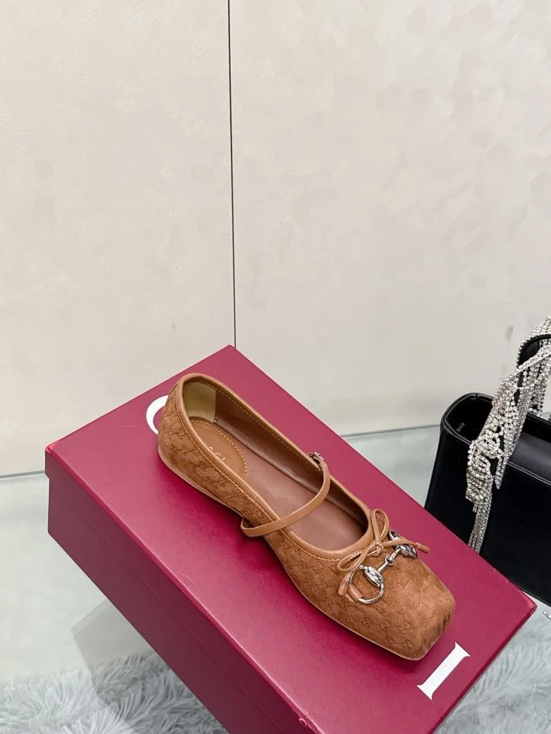 Gucci Flat Shoes Comfortable 24842