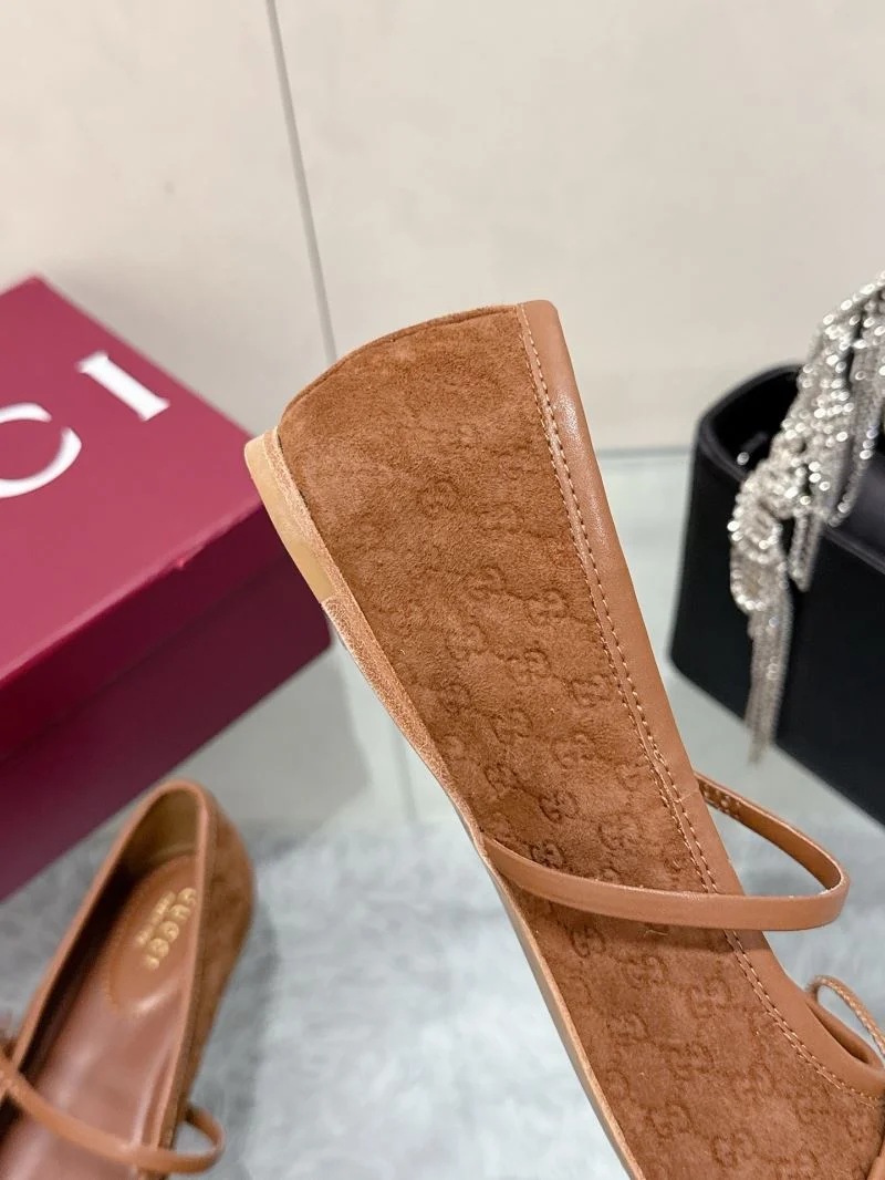 Gucci Flat Shoes Comfortable 24842
