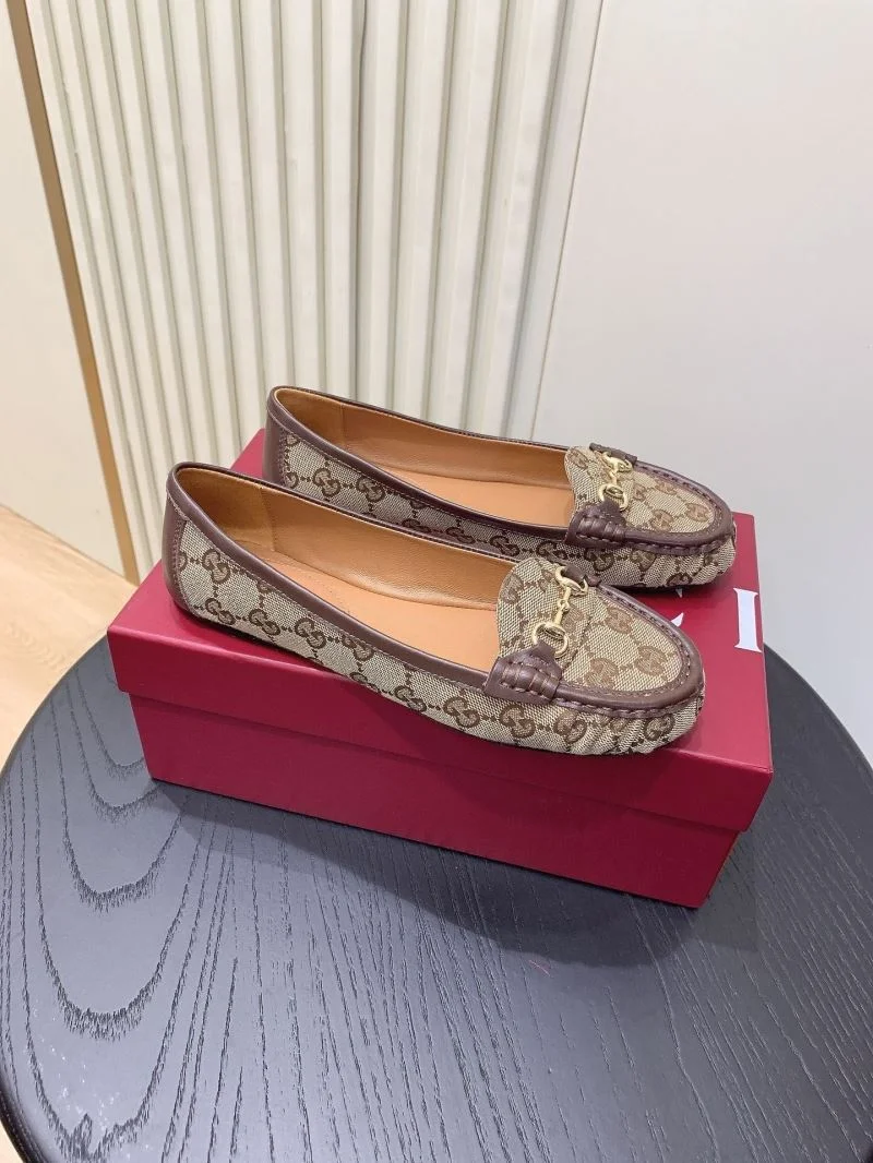 Gucci Flat Shoes Modern 24515