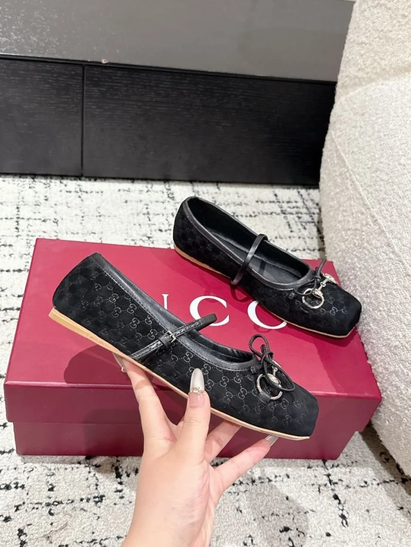 SportInspired Gucci Flat Shoes 24508