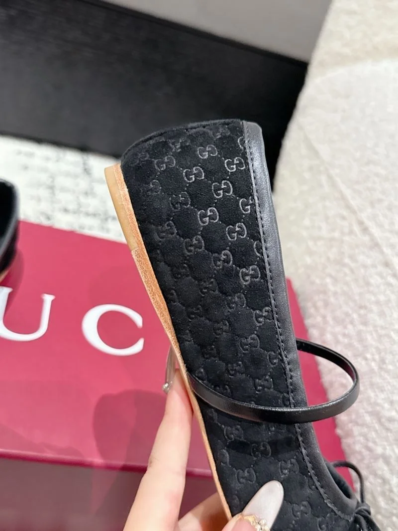 SportInspired Gucci Flat Shoes 24508