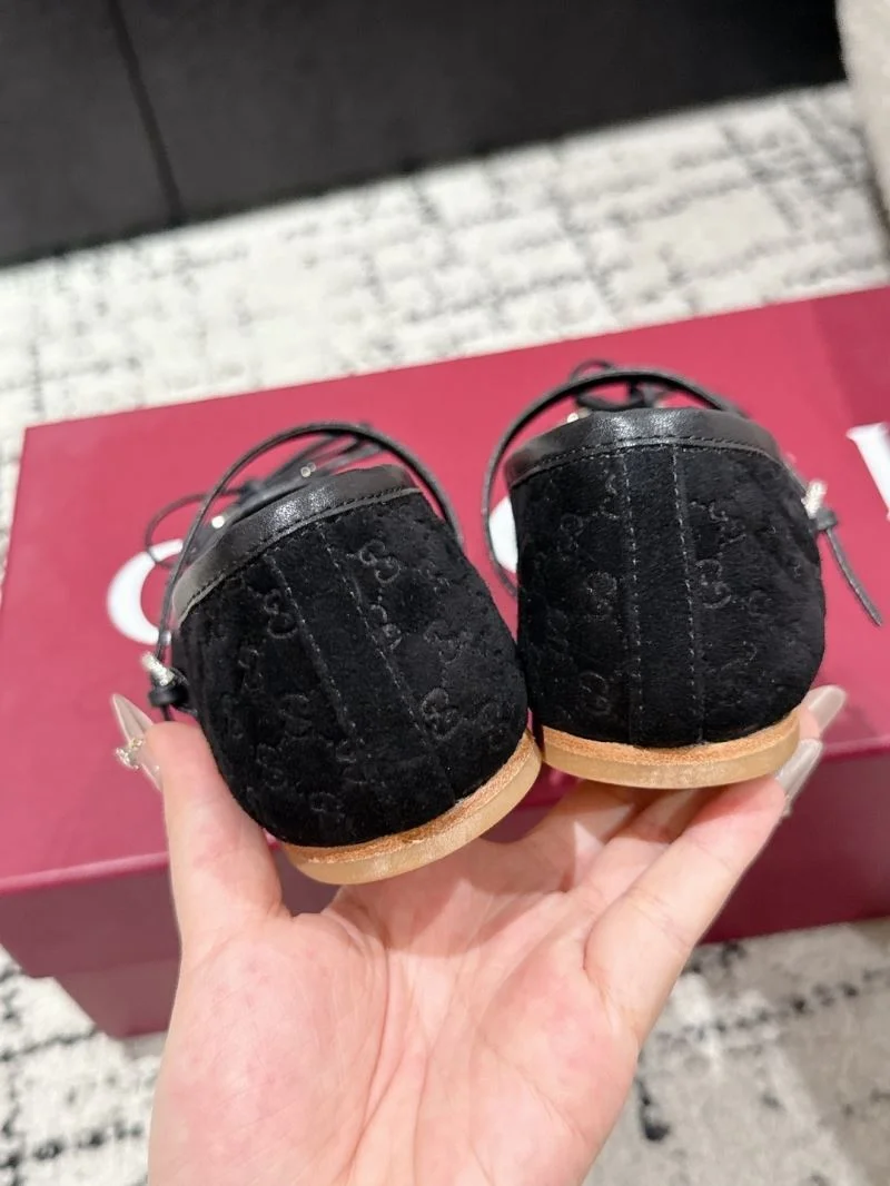 SportInspired Gucci Flat Shoes 24508