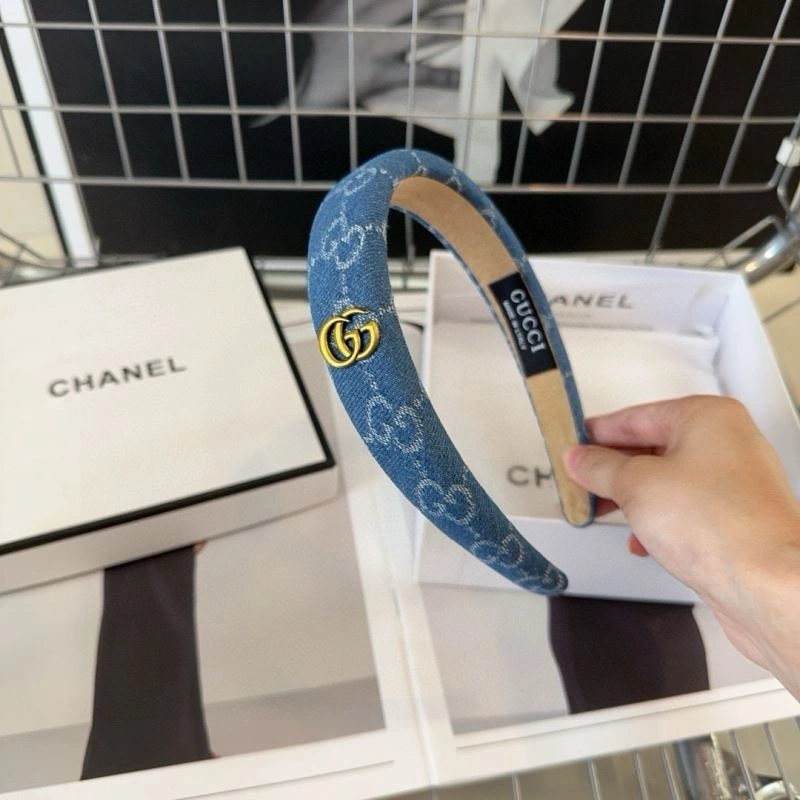 Supportive Gucci Hair Hoop 264188
