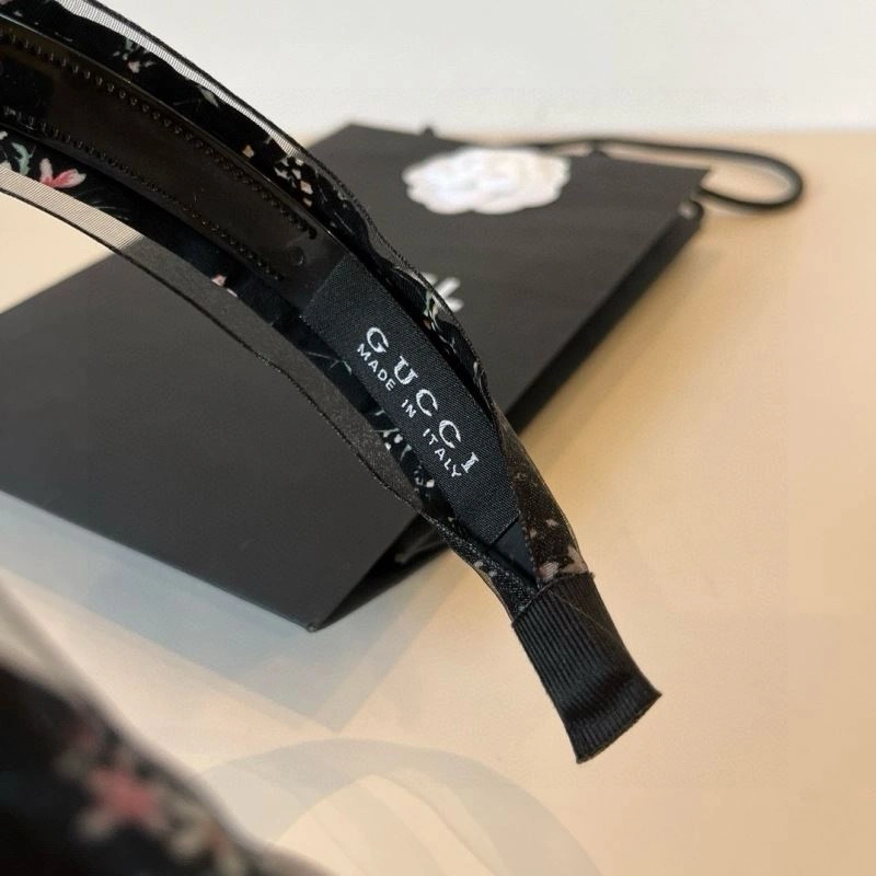 Gucci Hair Hoop ZipUp 264192