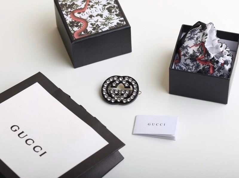 WaterResistant Gucci Hairpins 244318