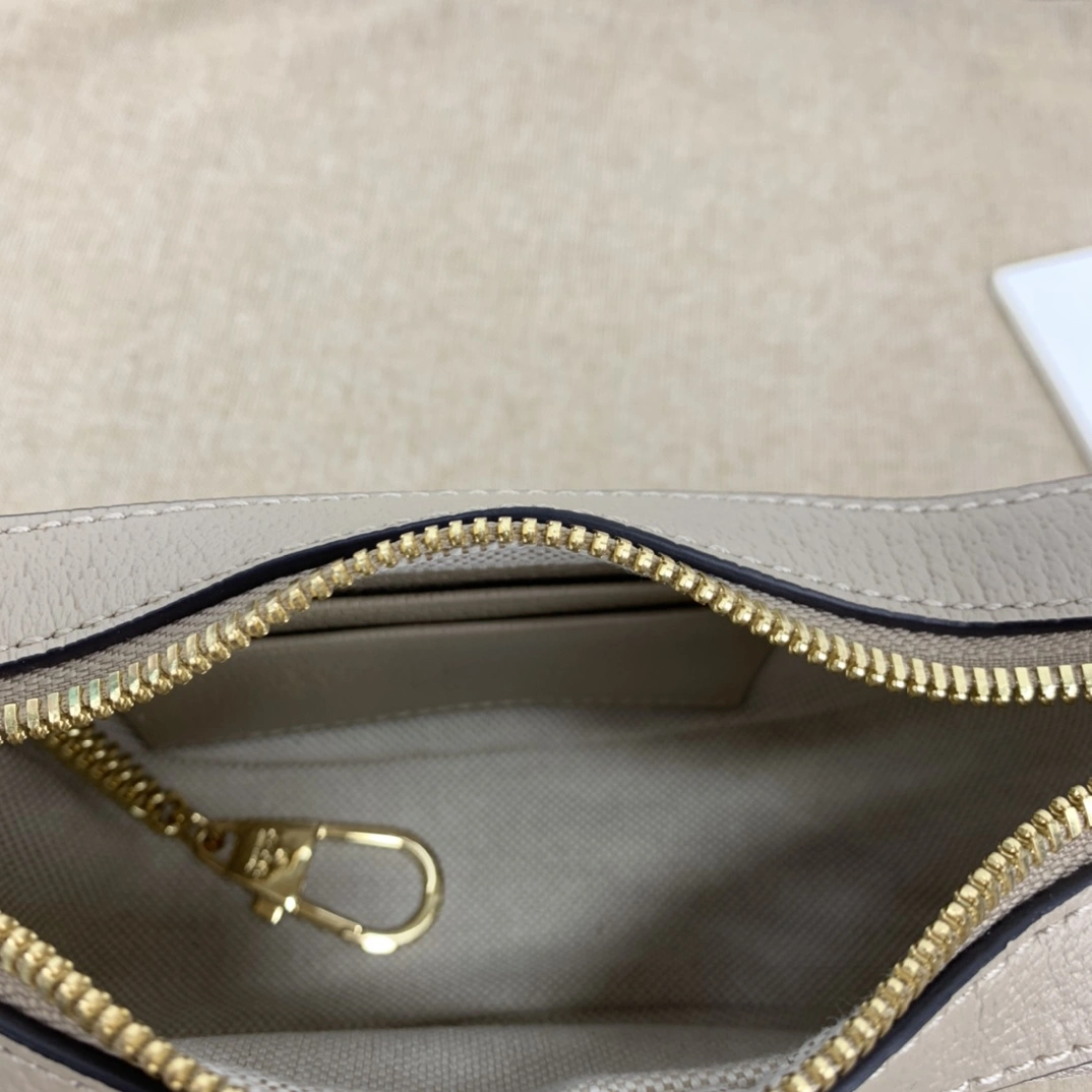 Gucci Hobo Bags Breathable 72656