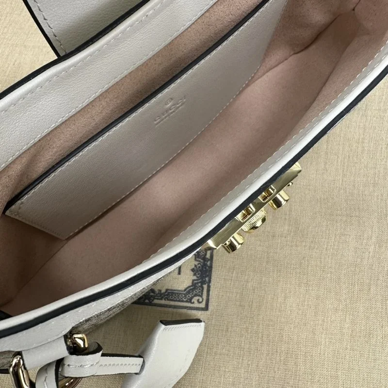 Gucci Hobo Bags Functional 51381