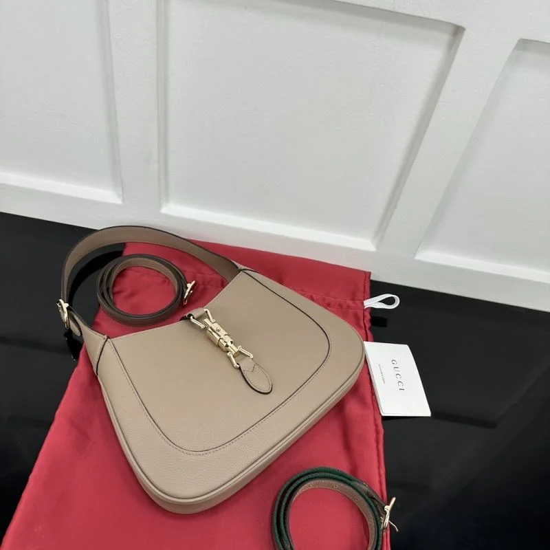 Versatile Gucci Hobo Bags 51364