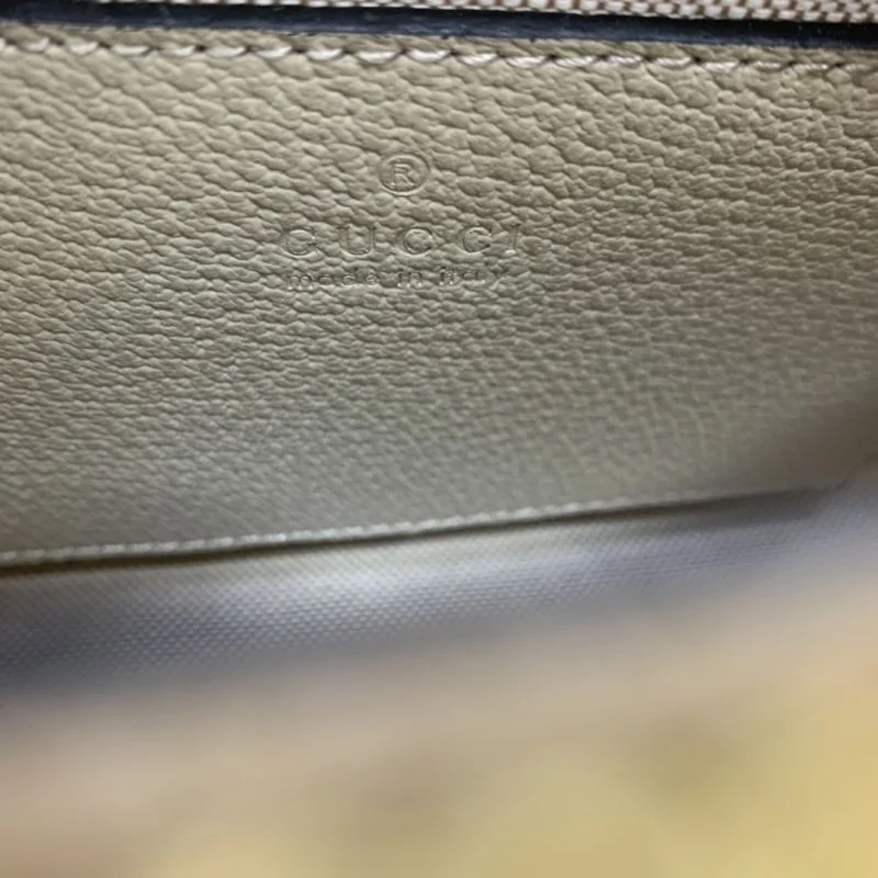 Flexible Gucci Hobo Bags 51316