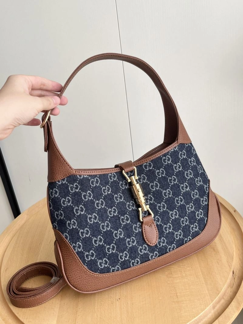 Sporty Gucci Hobo Bags 81435