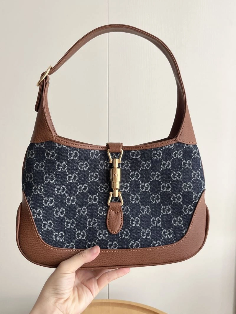 Sporty Gucci Hobo Bags 81435