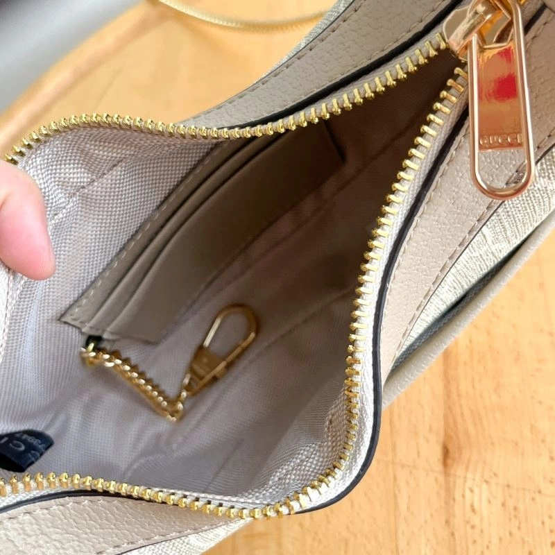 Effortless Gucci Hobo Bags 81414