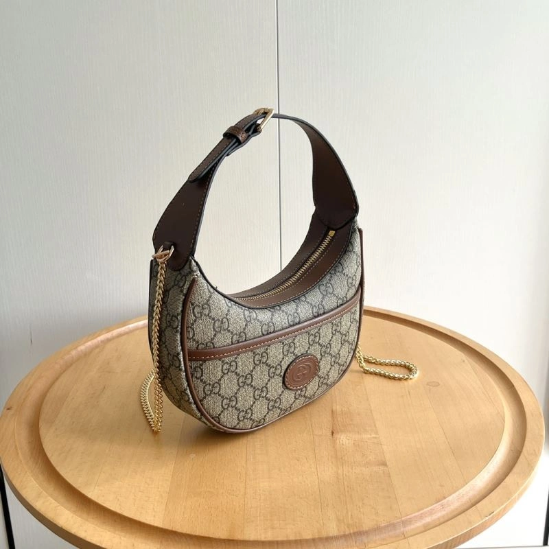 Resilient Gucci Hobo Bags 81444