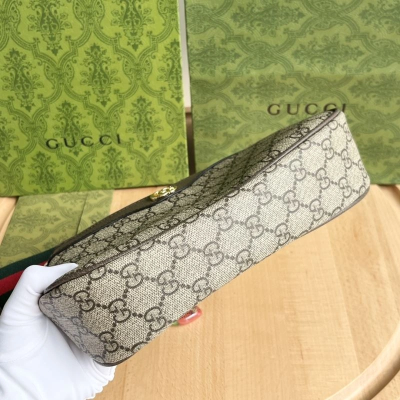 Gucci Hobo Bags Refined 81389