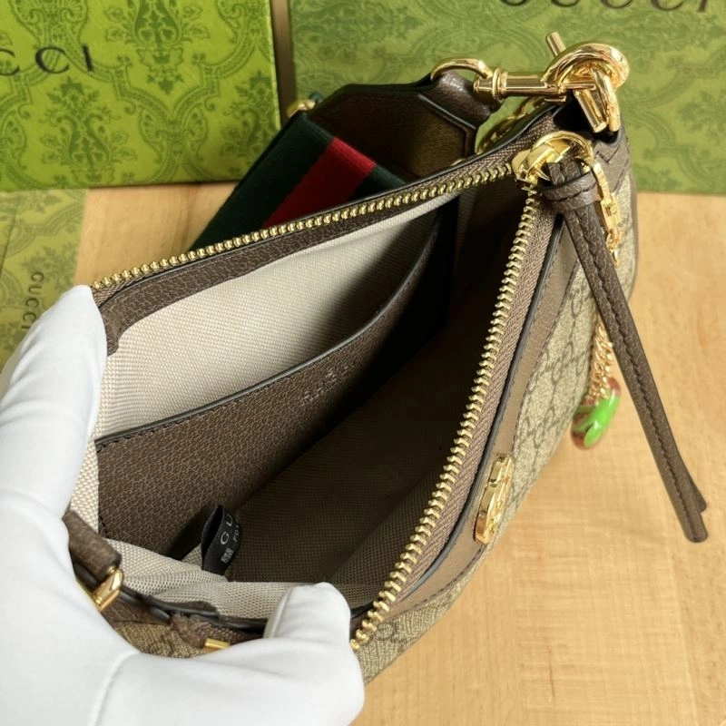 Gucci Hobo Bags Refined 81389