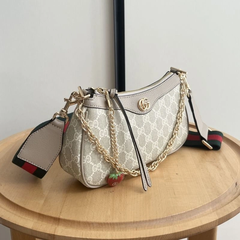 Flexible Gucci Hobo Bags 81392