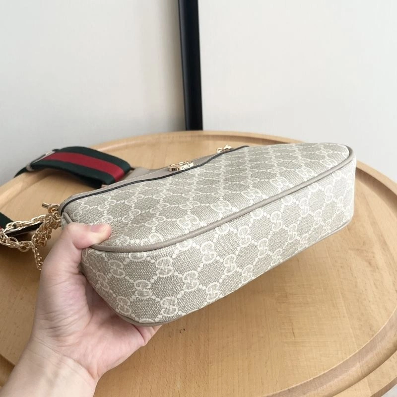 Flexible Gucci Hobo Bags 81392